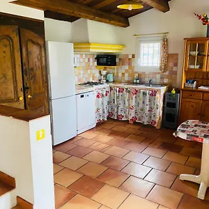  Hébergement de vacances Les Lavandes France